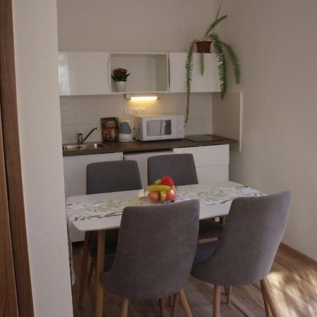 Apartmanovy Dom Maria บันสกา ชีอาว์นีซา ภายนอก รูปภาพ