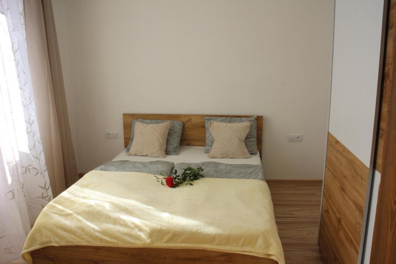 Apartmanovy Dom Maria บันสกา ชีอาว์นีซา ภายนอก รูปภาพ